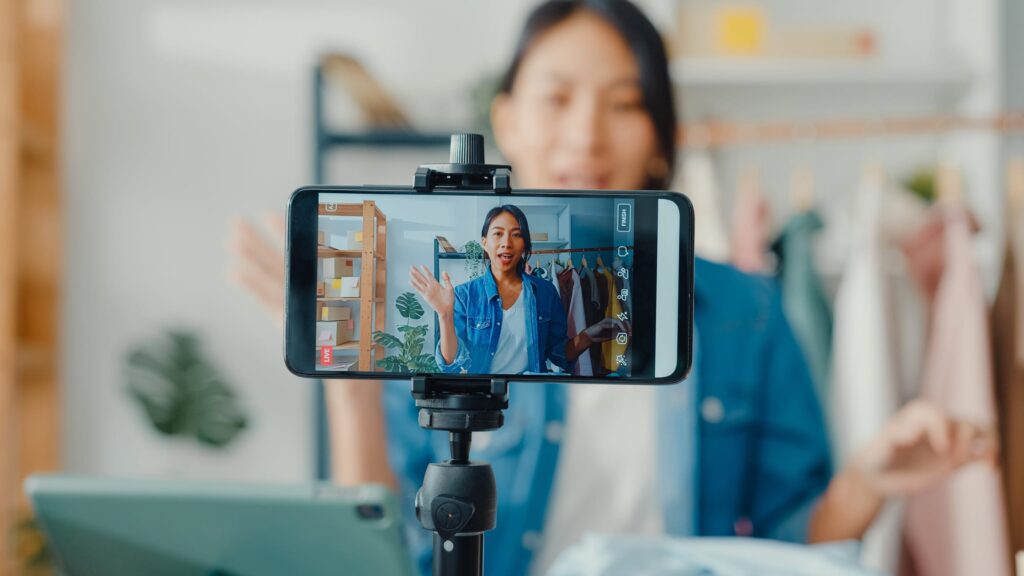 Vlogger influencer providing product review